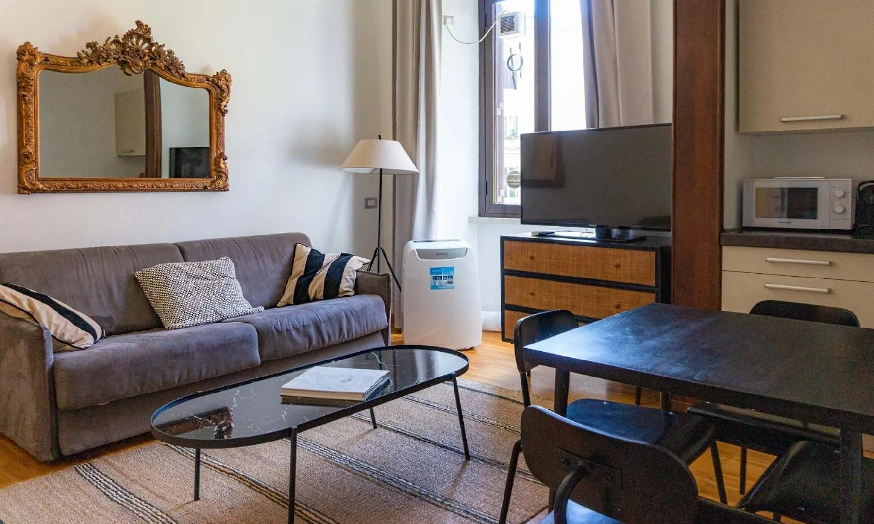 Colosseum Cosy Apartment Close To Metro Roma 0*,