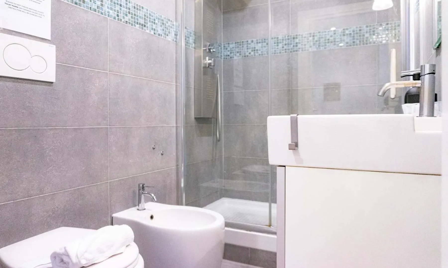 Colosseum Cosy Apartment Close To Metro Roma 0*,  Italia