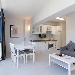 https://apartamento-en-puerto-de-la-cruz.in-canary-islands.com