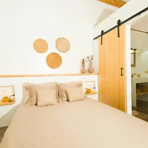 https://el-charco-suites-by-az-rentals.in-canary-islands.com