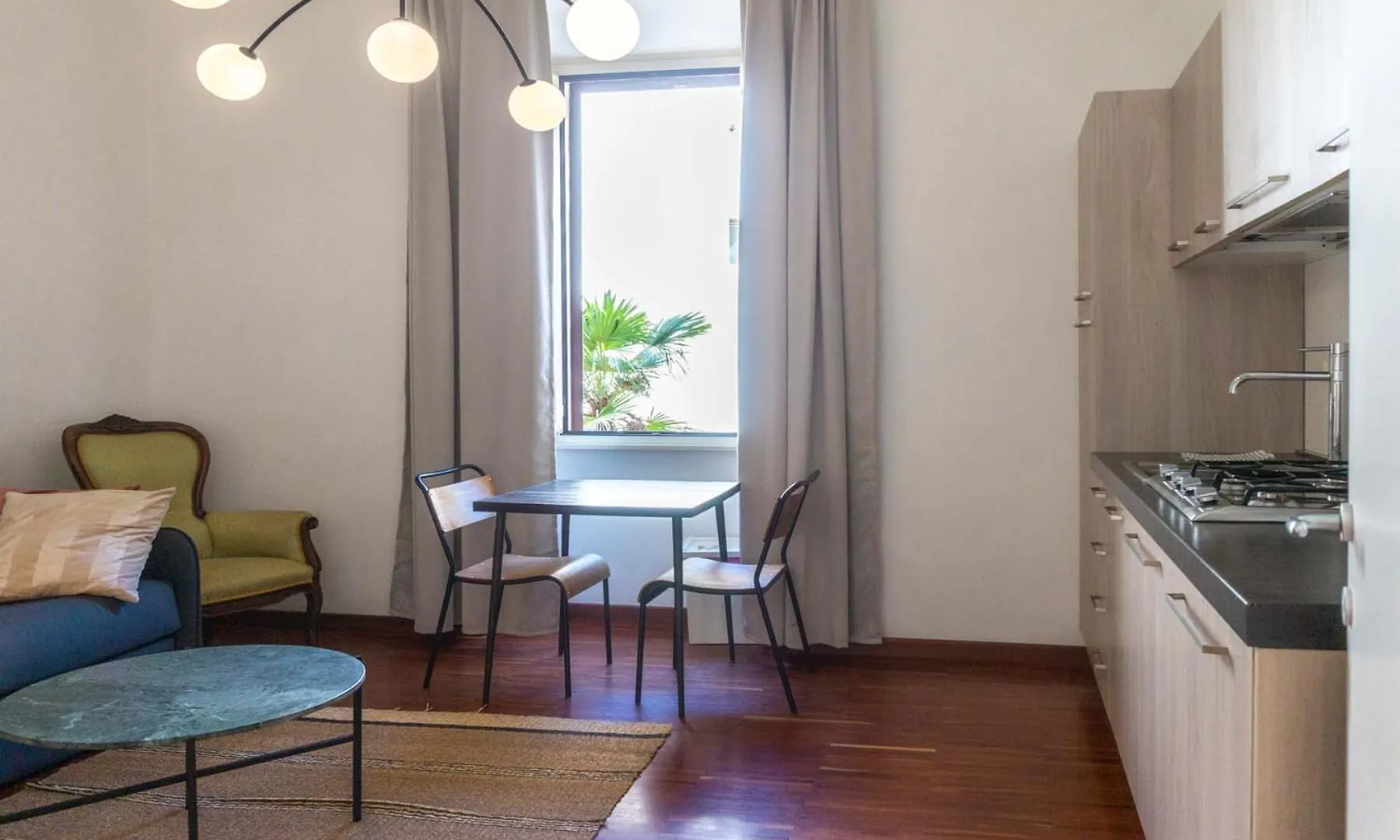 Colosseum Cosy Apartment Close To Metro Rom