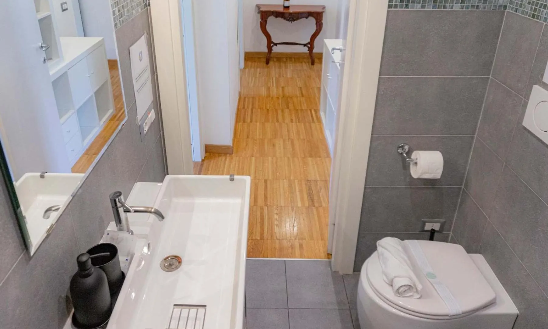 Colosseum Cosy Apartment Close To Metro Rom